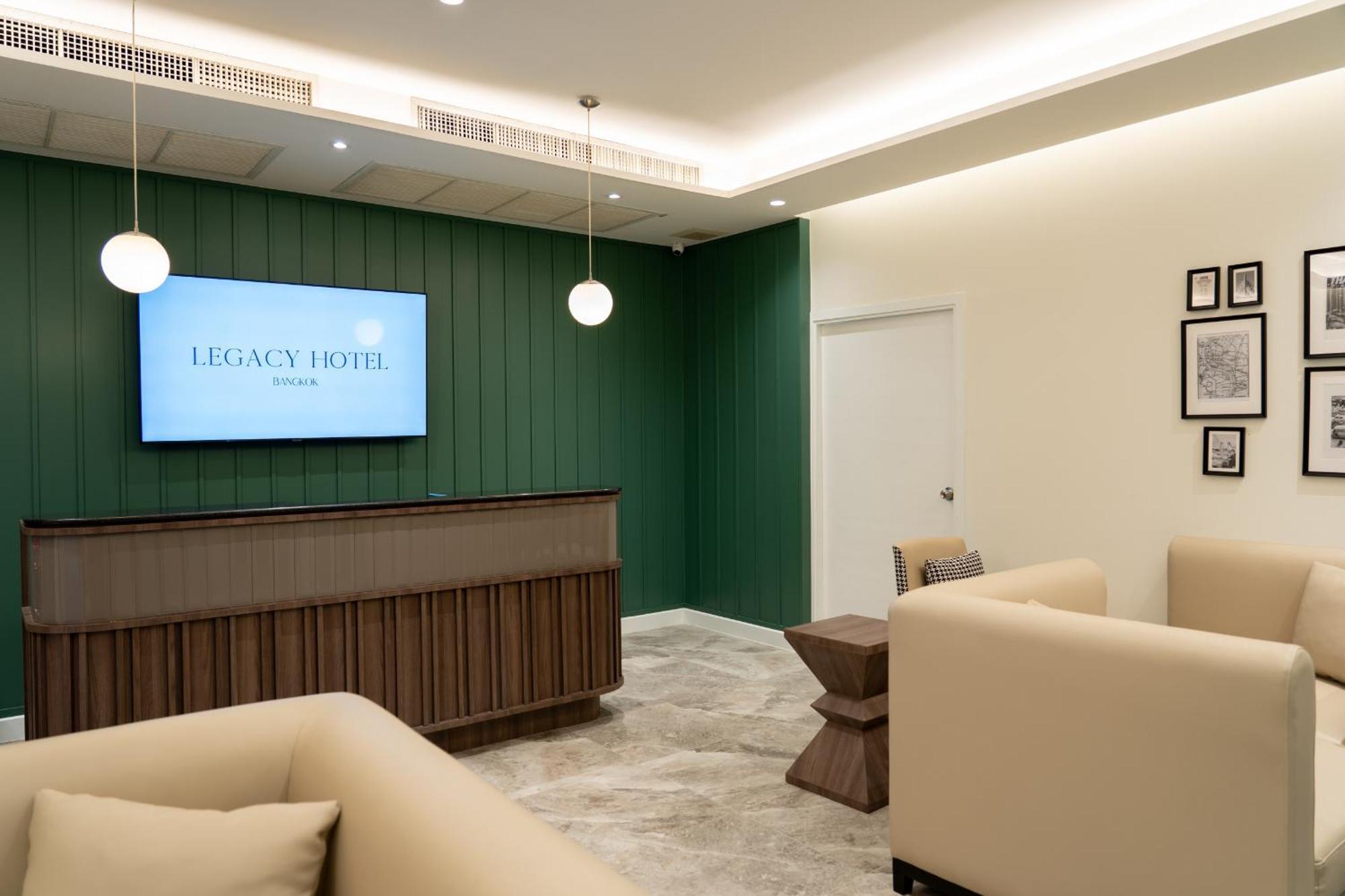 Legacy Hotel Bangkok Sukhumvit Екстериор снимка