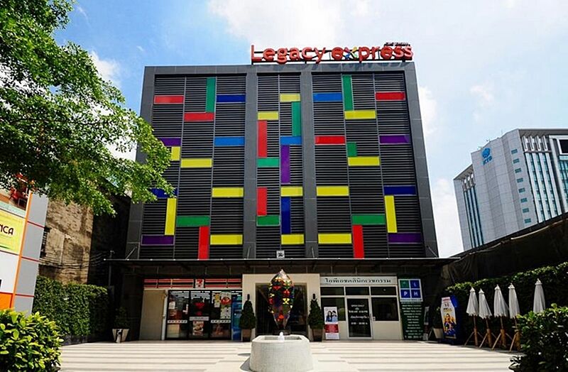 Legacy Hotel Bangkok Sukhumvit Екстериор снимка